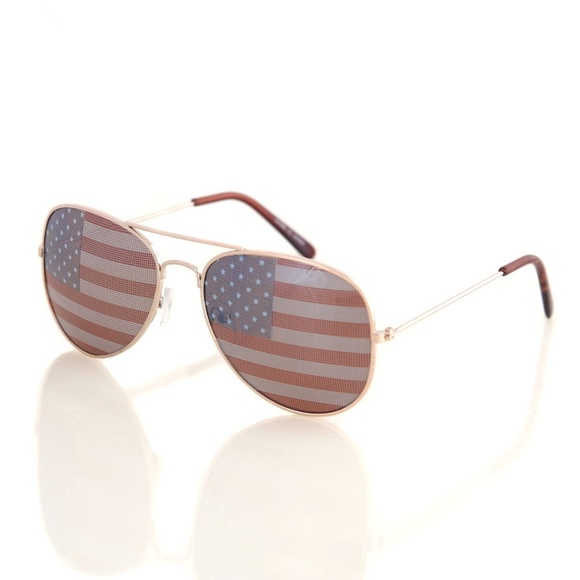 nicolemjasmine Accessories - American Flag Aviator Sunglasses
